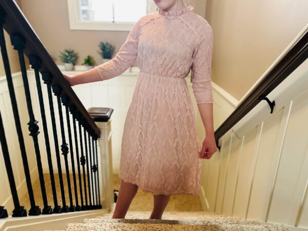 Pink/lace dress - Image 3