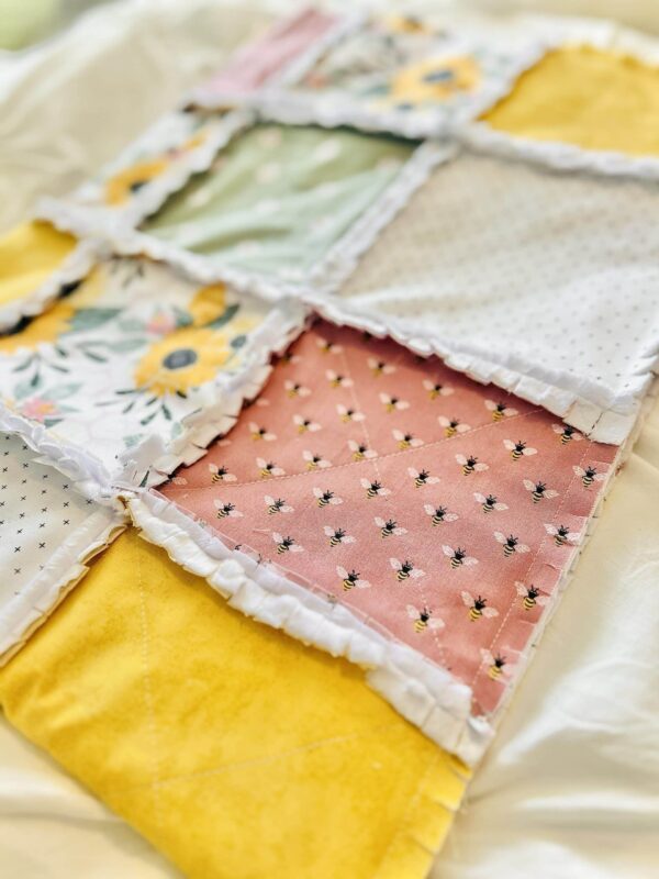 Bee Rag Quilt
