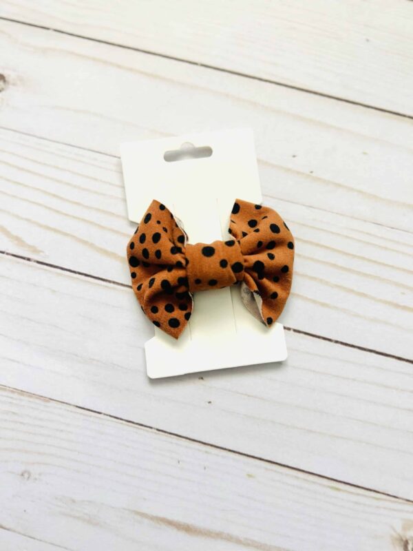 Burnt orange/spot bow