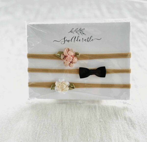 White & pink flowers/black bow set