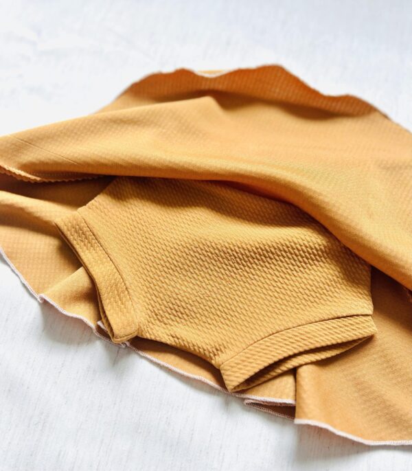 Yellow skirt w/ headband - Image 2
