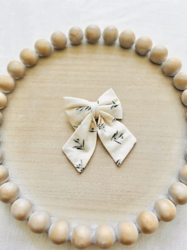 Cream/leaf sailor bow