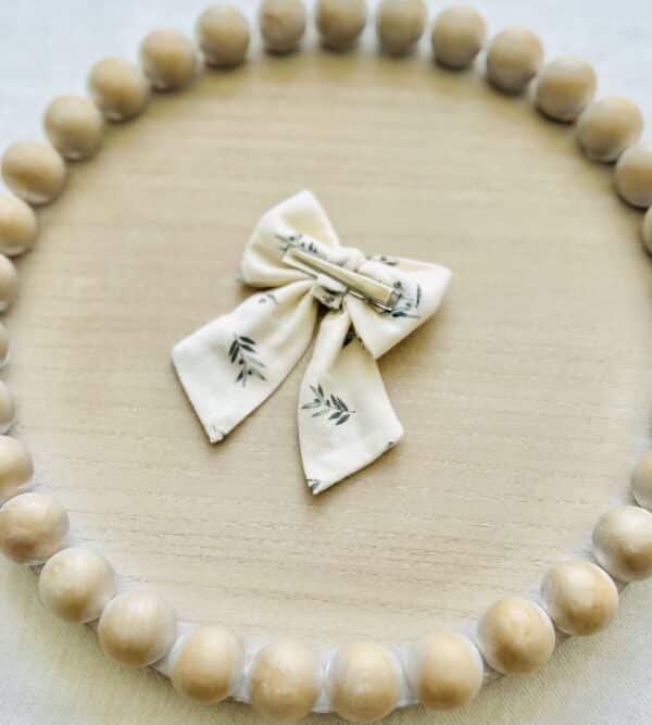 Cream/leaf sailor bow - Image 2