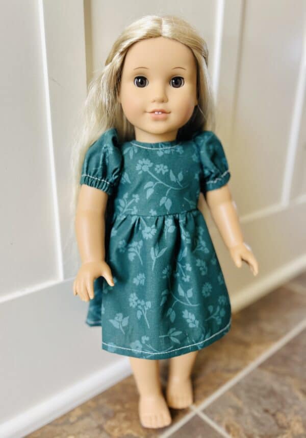 ‘Ivy’ green floral shortsleeve dress