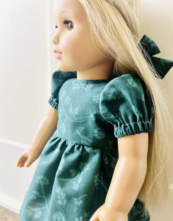 ‘Ivy’ green floral shortsleeve dress - Image 3